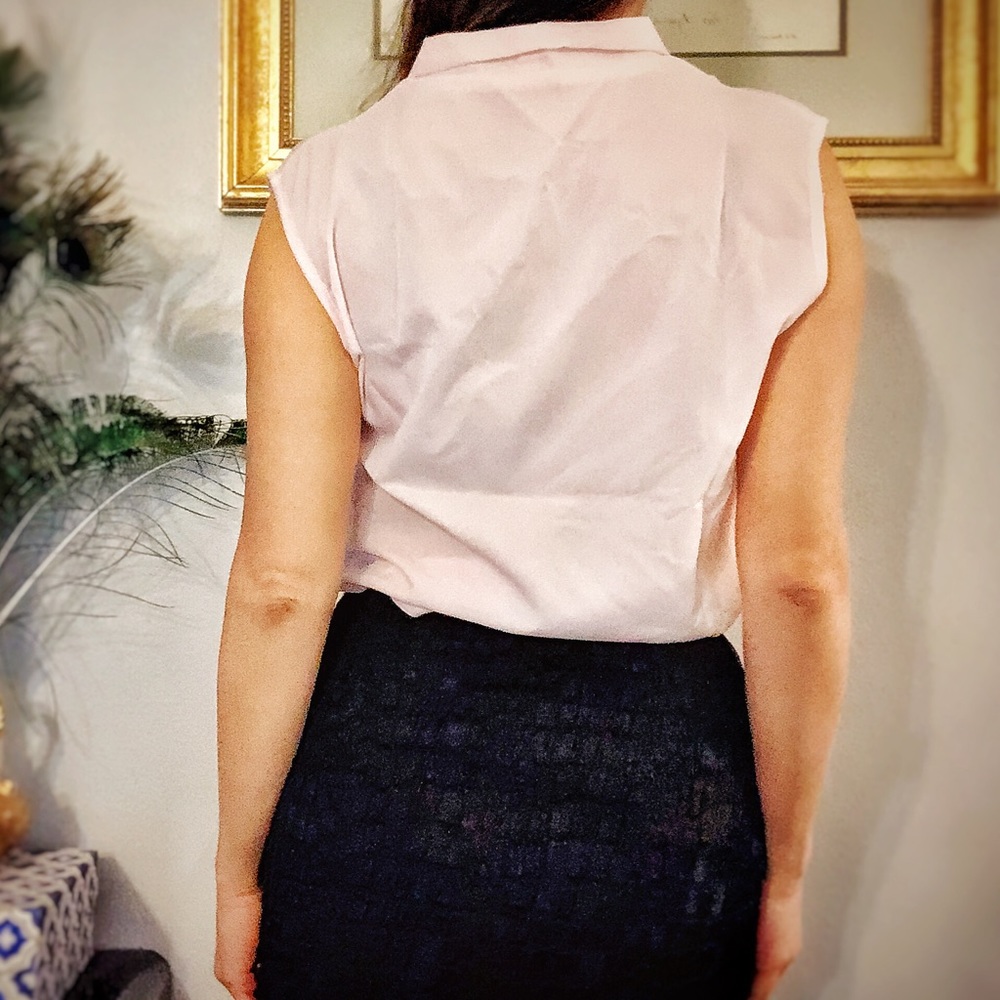 Light Pink Shell Top - Picture 4 of 4